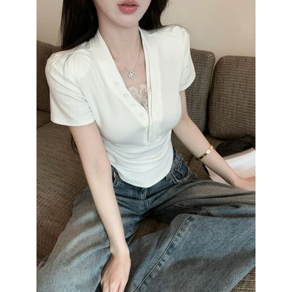 Short-Sleeved V-Neck Plain Lace-Trimmed Cropped Tee