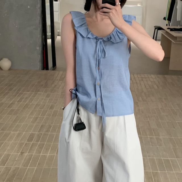 Sleeveless Scoop-Neck Plain Ruffled Button-Up Blouse