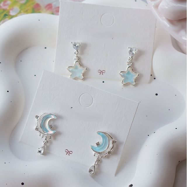 Stud Asymmetrical Earring