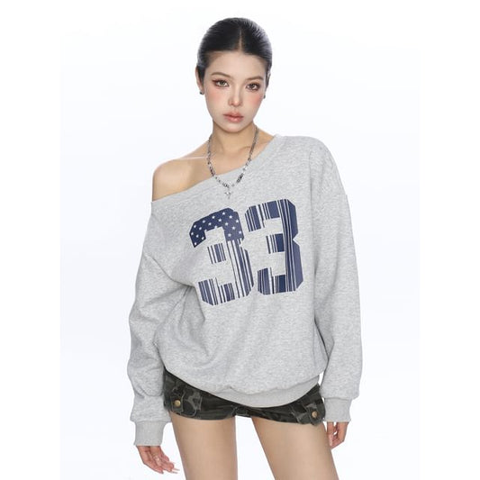 Numbered Cold-Shoulder Long-Sleeved Pullover