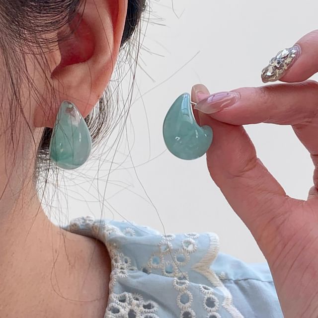 Drop Water Glazed Leverback Earring