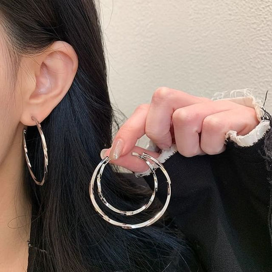 Hoop Earring Twisted