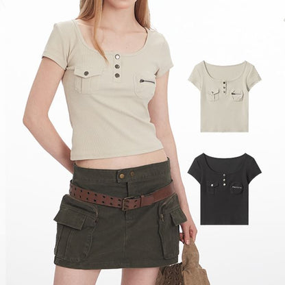 Plain Scoop-Neck Cropped Short-Sleeved Tee