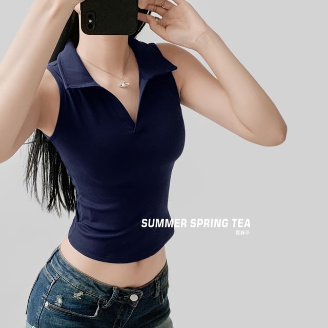 Plain Sleeveless Polo-Neck Cropped Top