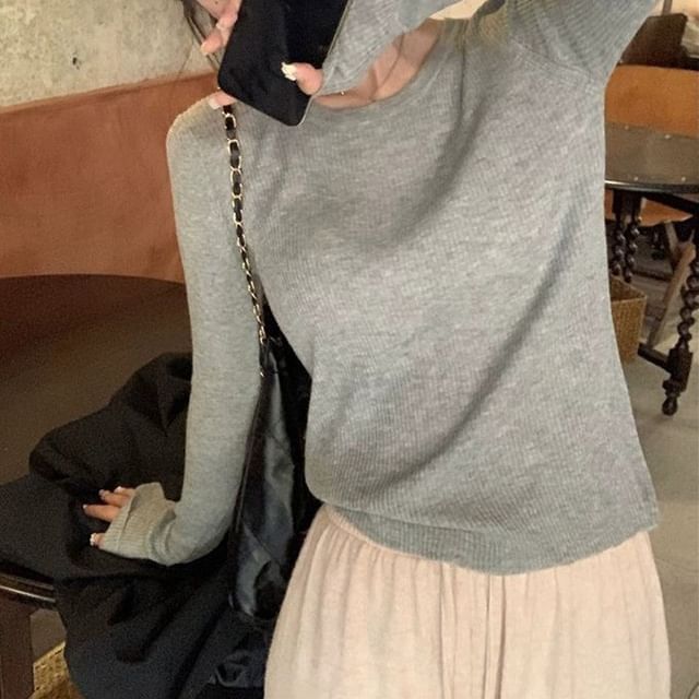 Plain Ribbed Knit Round-Neck Long-Sleeved Top
