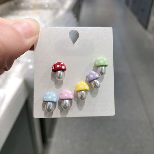 Ear Set of 6: Stud Mushroom
