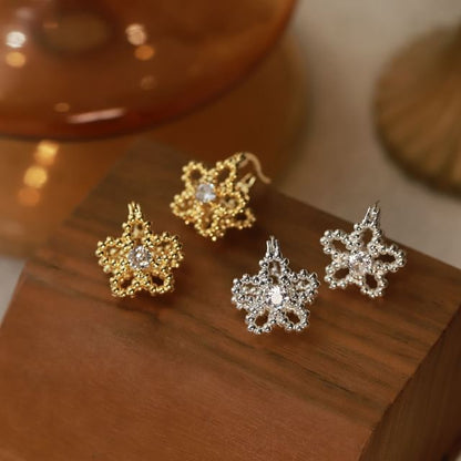 Huggie Earring Rhinestone Flower