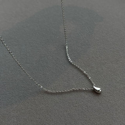 Teardrop Pendant Necklace