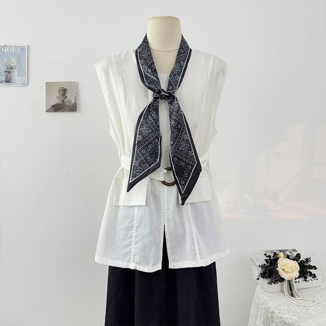 Plain Slit Sleeveless Round-Neck Blouse Set with Belt & Scarf
