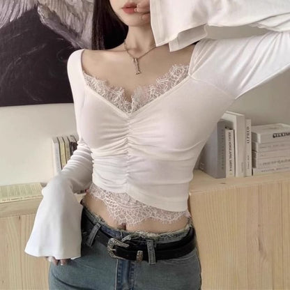Plain Ruched Lace-Paneled V-Neck Cropped Long-Sleeved Top
