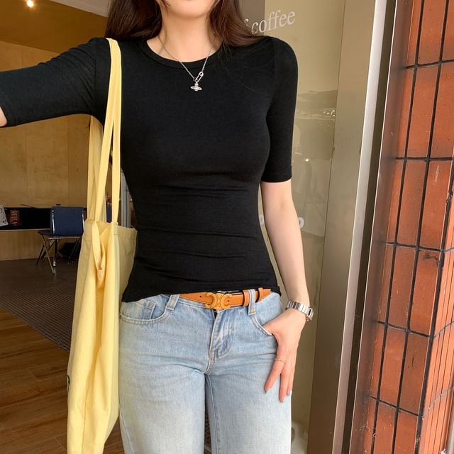 Slim Round-Neck Short-Sleeved Tee