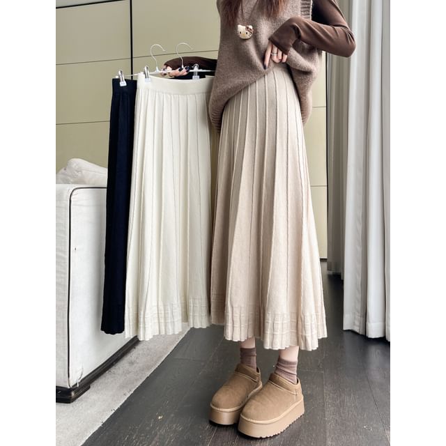 Plain Knit A-Line Midi Skirt