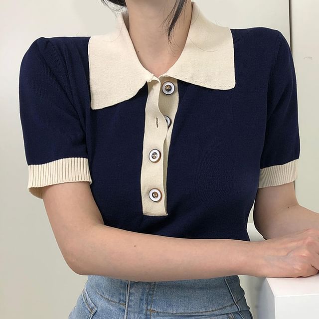 Contrast-Trim Collared Short-Sleeved Tee