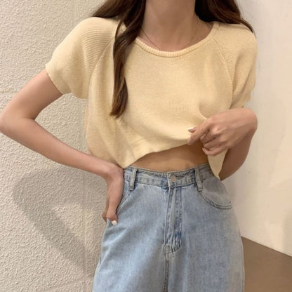 Mini Cropped Knit Top with Crew Neck, Short Sleeved, Solid