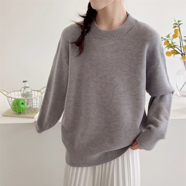 Plain Crew-Neck Pullover Sweater