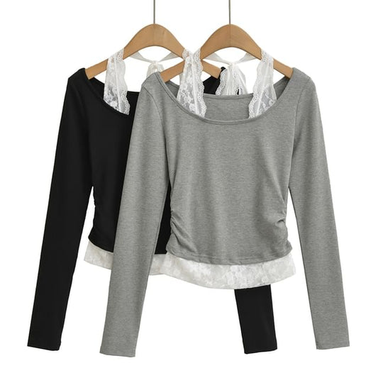 Scoop-Neck Sleeved Plain Lace-Trimmed Tee