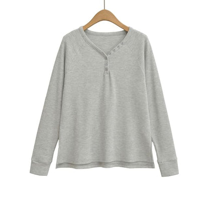 Plain V-Neck Long-Sleeved T-Shirt