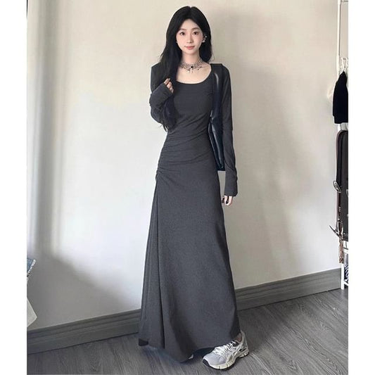 Long-Sleeve Scoop Neck Plain Ruched Maxi A-Line Dress