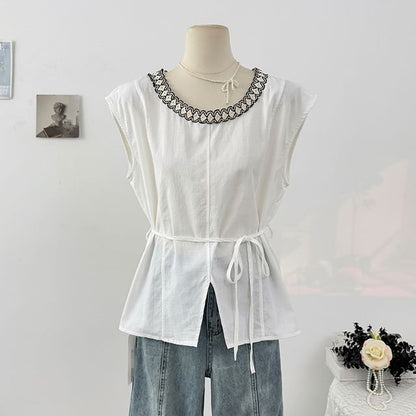 Tie-Waist Blouse with Lace Trim Round Neck and Sleeveless Cut