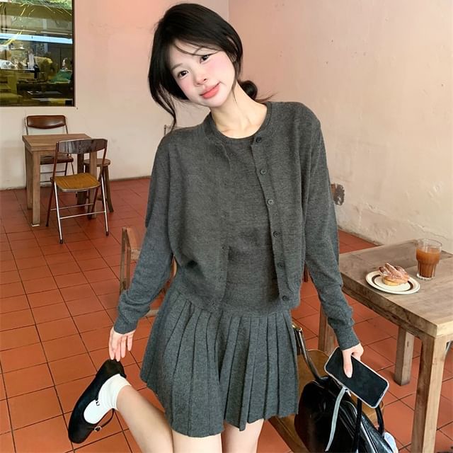 Set: Knit Tank Top with Crew Neck and Pleated Mini A-Line Skirt