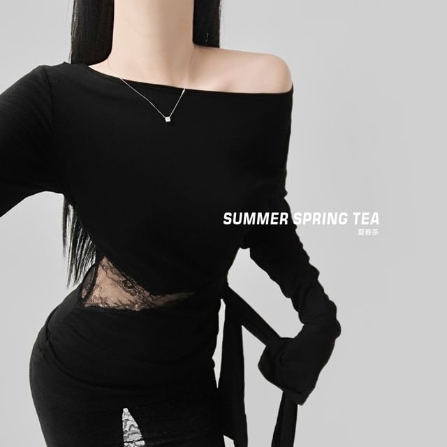 Slim-Fit Off-Shoulder Tee with Lace Panels and Asymmetric Long Sleeves