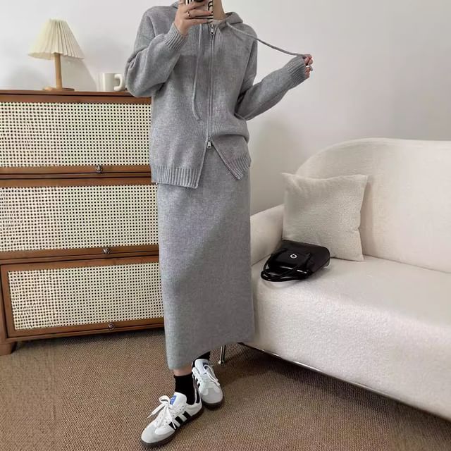 Set: Zip-Up Cardigan + High Waist Plain Maxi Skirt