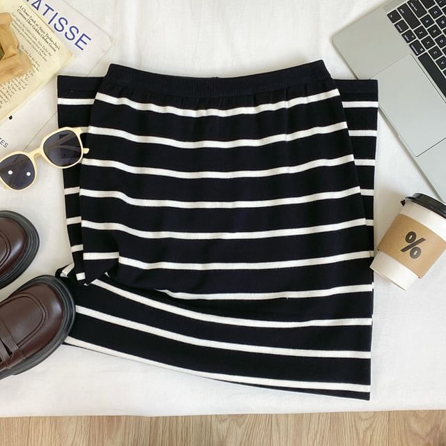 Striped Knit Maxi Pencil Skirt with Slit High Waist