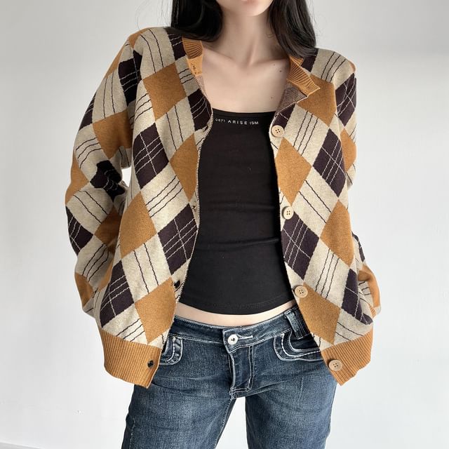 Round Neck Argyle Cardigan