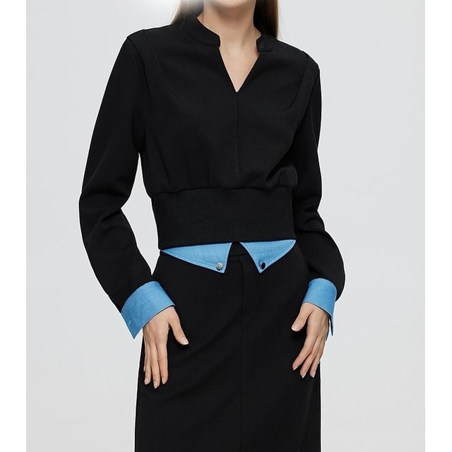 Two-Tone T-Shirt & Pencil Skirt Set - V-Neck, High Rise