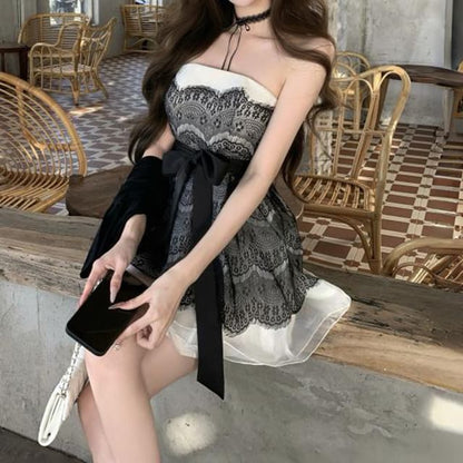 Plain Crop Cardigan / Sleeveless Lace Mini A-Line Dress