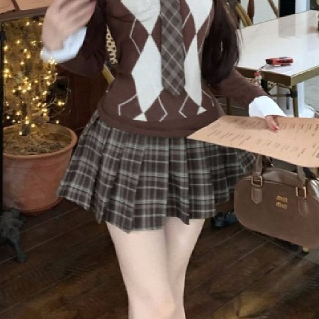 Argyle Sweater & Plaid Mini A-Line Skirt Set