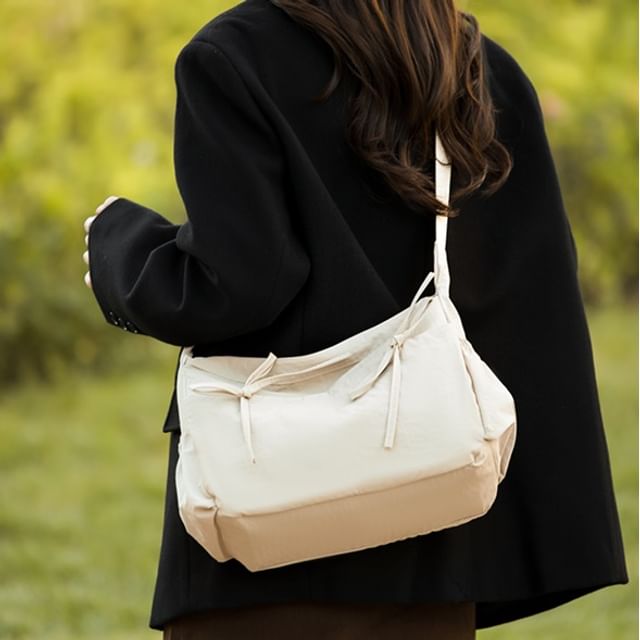 Nylon Plain Shoulder Bag