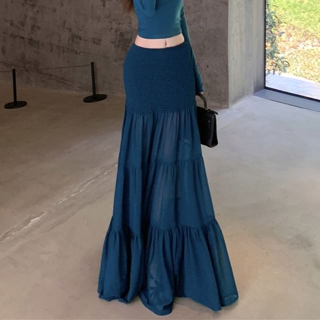 Extended Sleeve Off-Shoulder Solid Crop Tee / High Rise Solid Maxi A-Line Skirt