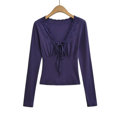Lace Accent V-Neck Long Sleeve Tee