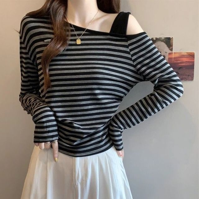 Ruched Asymmetrical Tee with Cold Shoulder