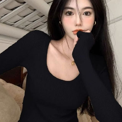 Ribbed Scoop Neck Long-Sleeve Knit Top