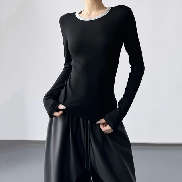 Crew Neck Contrast Trim Slim Crop T-Shirt