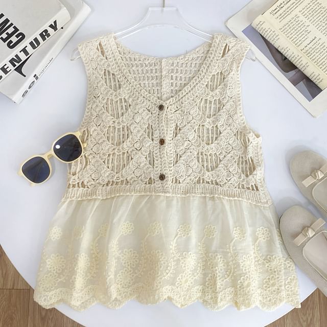 Crochet Lace Trim Sleeveless Top with V-Neck