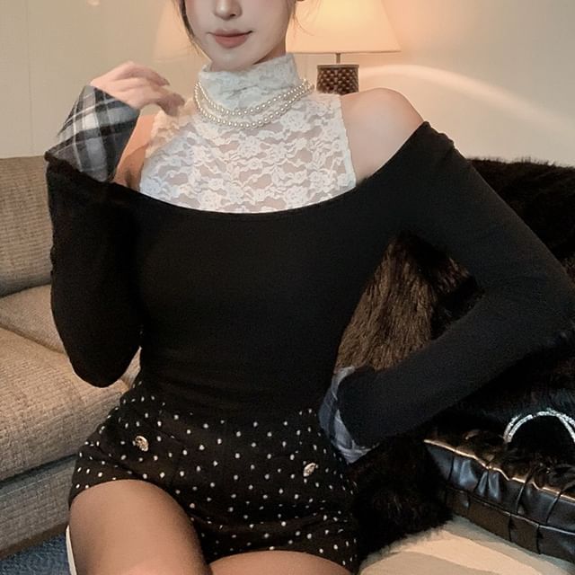 Long Sleeve Off Shoulder Plain Top / Sleeveless Mock Neck Plain Lace Top / High Waist Dotted Shorts
