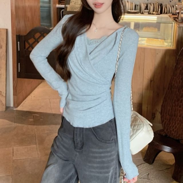 Long-Sleeve V-Neck Lace Trim Wrap Tee