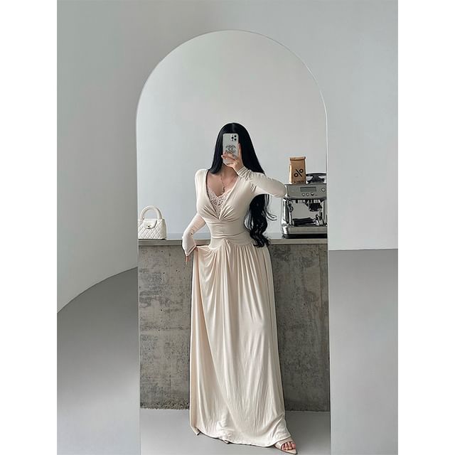Long-Sleeve V-Neck Lace Panel Plain Maxi A-Line Dress