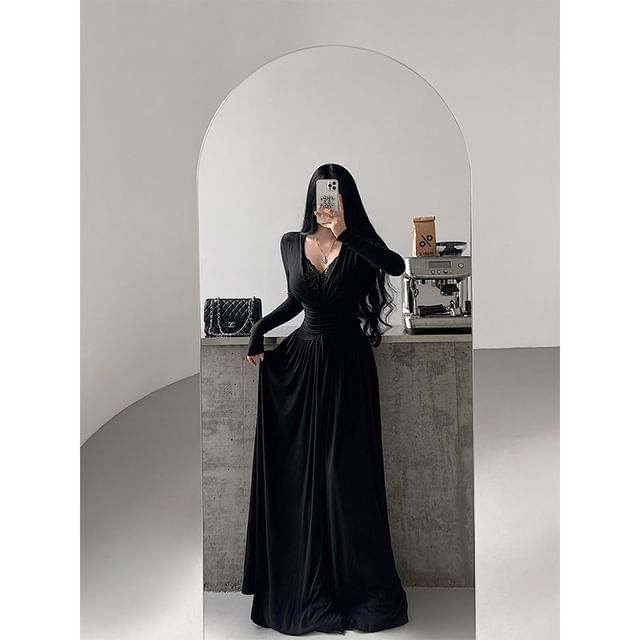 Long-Sleeve V-Neck Lace Panel Plain Maxi A-Line Dress