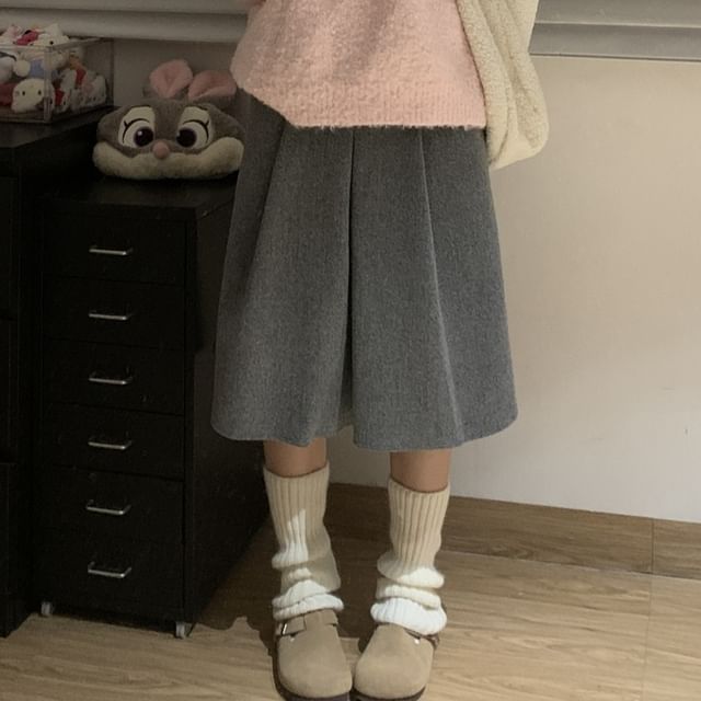 Crew Neck Fleece Sweater & Mid-Rise A-Line Midi Skirt Set
