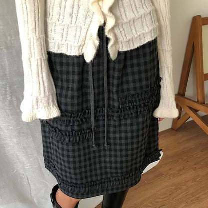 Gingham Ruffle Straight Skirt