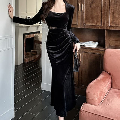 Long-Sleeve Queen Anne Neckline Velvet Maxi Sheath Dress