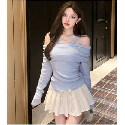 Mock Two-Piece Long-Sleeve V-Neck Cold Shoulder Lace Panel Ruched Top