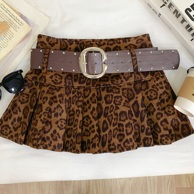 Leopard Print Pleated Mini Skirt
