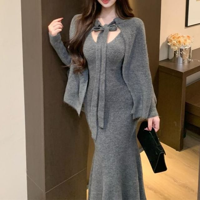 Set: Plain Knit Cape + Long-Sleeve V-Neck Maxi Mermaid Dress