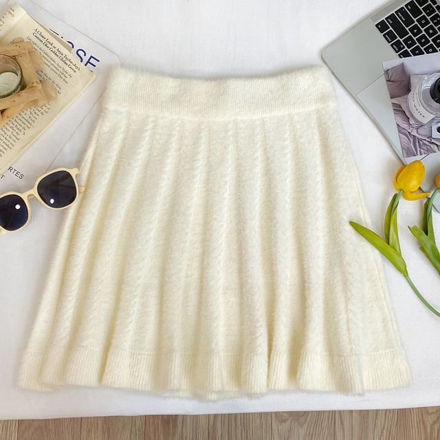Knit Mid-Waist Solid Mini Skirt