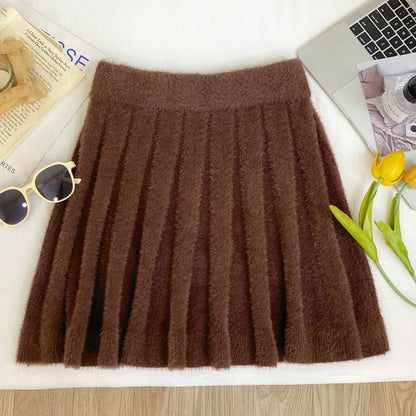Knit Mid-Waist Solid Mini Skirt